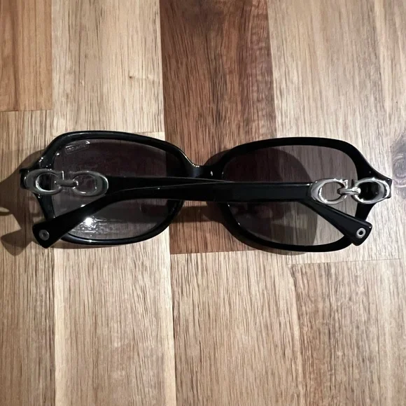 Coach Beatrice HC8019 Black Sunglasses with Signature Hard Case - Picture 6 of 14